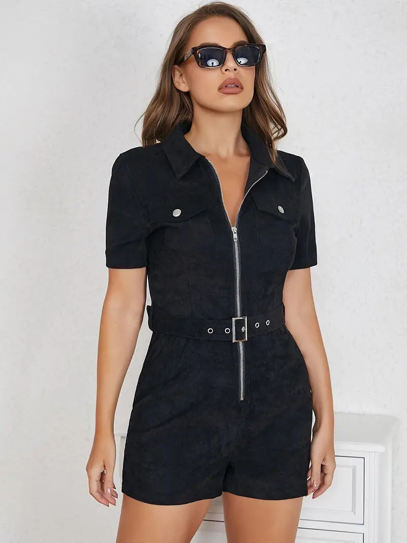 Zomerse jumpsuit met rits, kraag, tailleband en korte mouwen