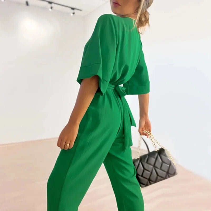 Casual jumpsuit met V-hals, losse mouwen en tailleceintuur